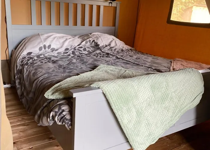 Safaritent Met Prive Sanitair Luxuszelt Nistelrode